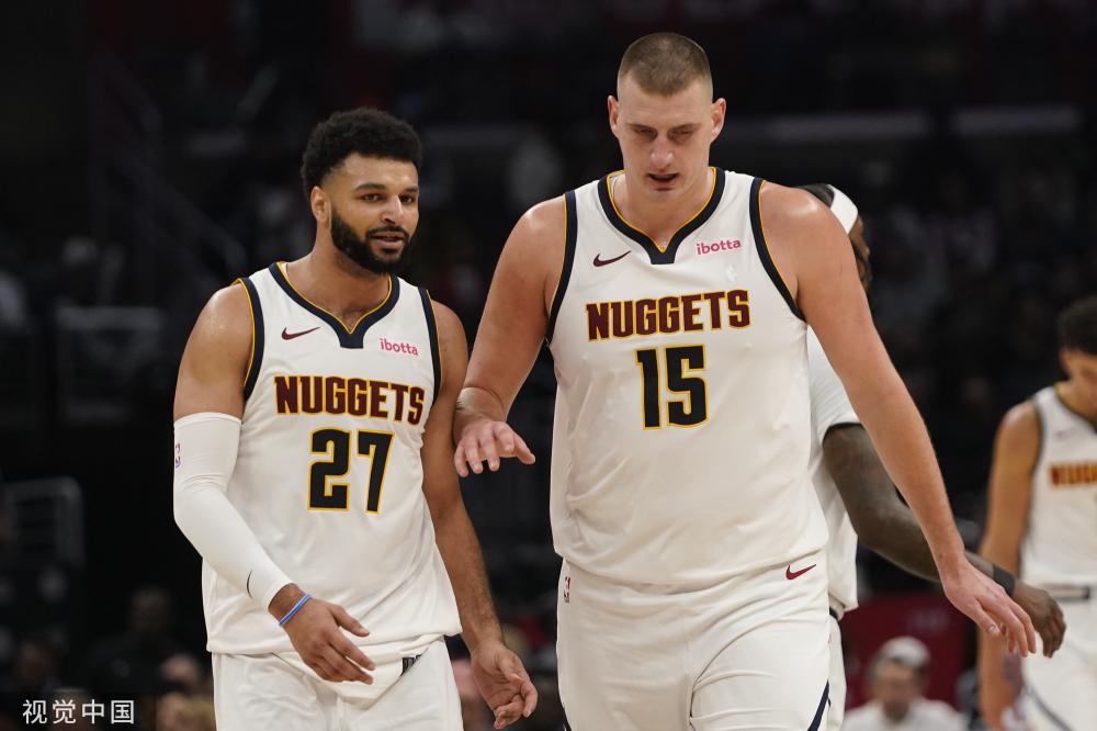 在进攻端 在进攻端